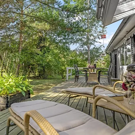Vakantiehuis Felicia - From The Sea By Interhome Hals